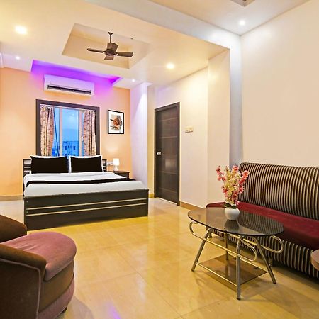 Super Hotel O Baguiati Nager Bazaar エクステリア 写真
