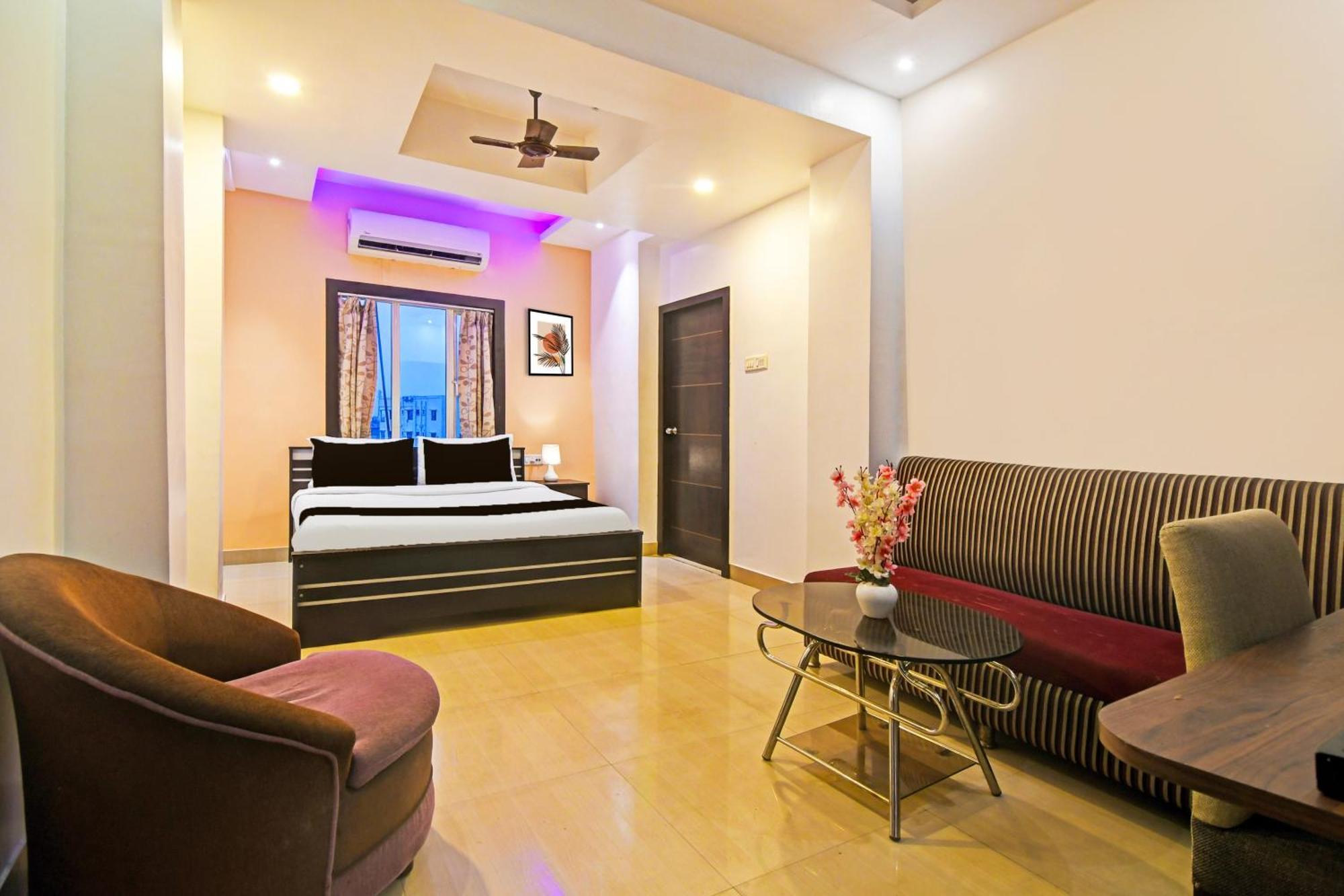 Super Hotel O Baguiati Nager Bazaar エクステリア 写真